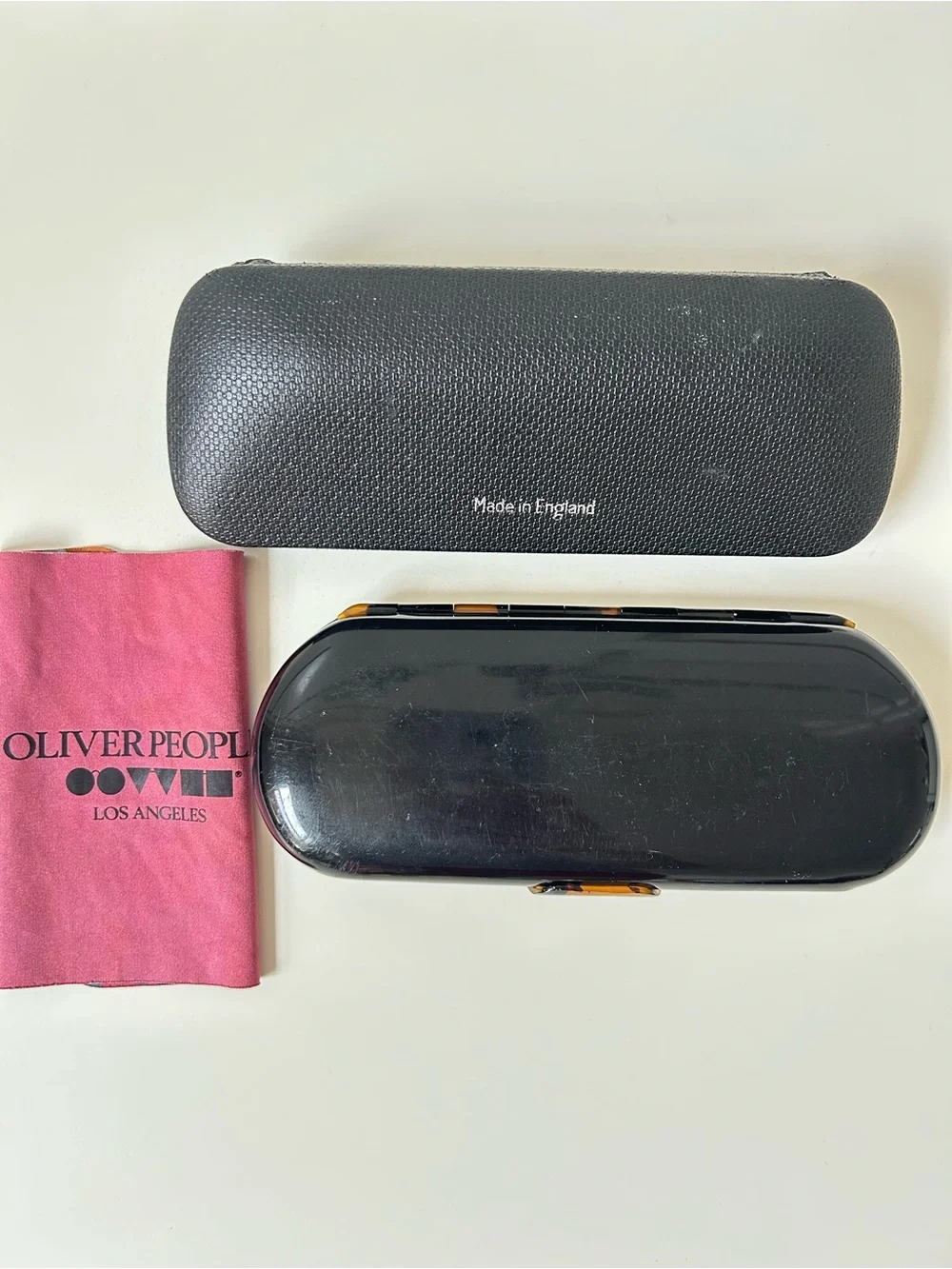 Vintage Oliver Peoples Hard Sunglasses/Glasses case set
